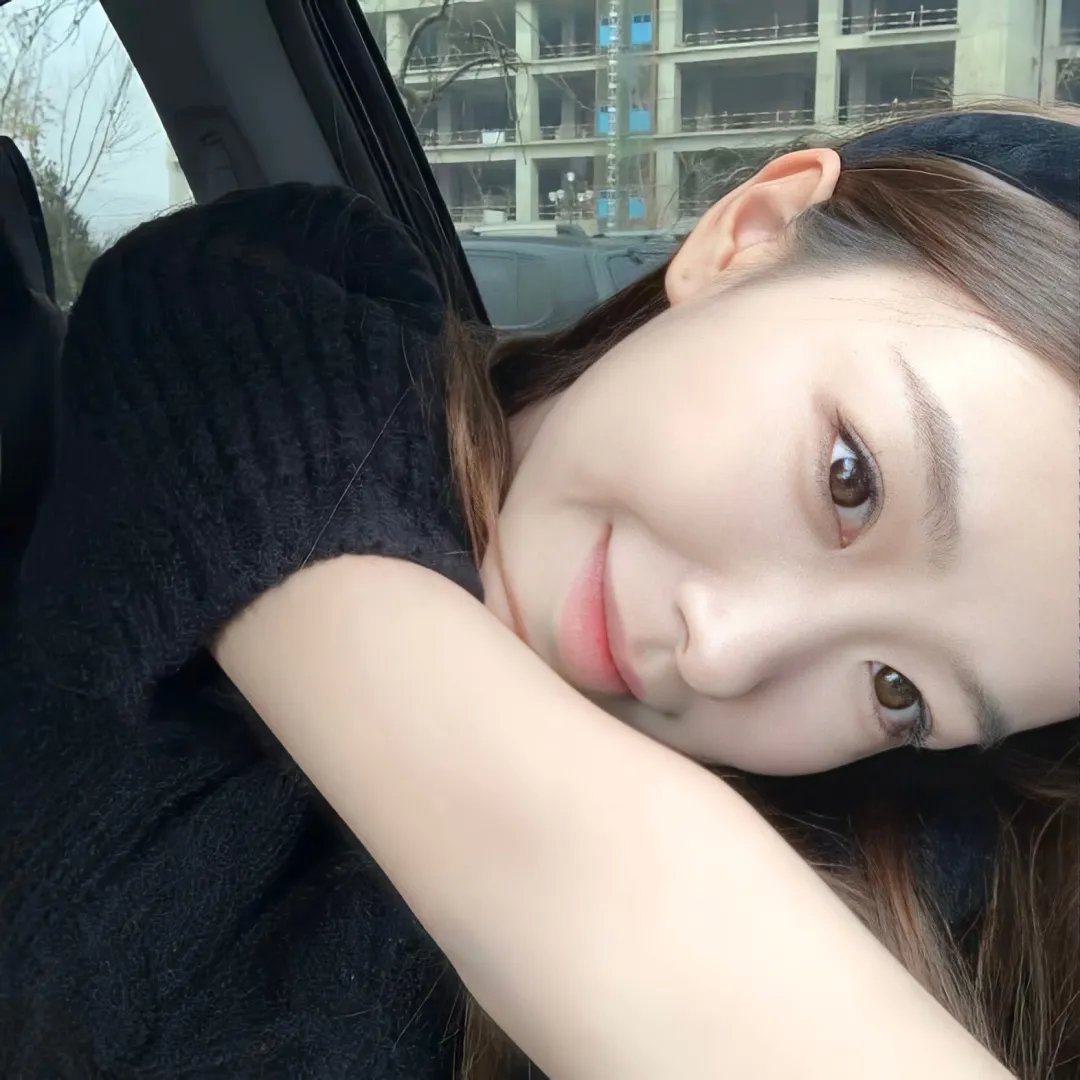 敦君与女朋友